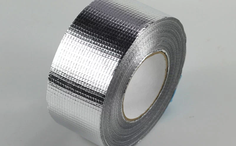 Aluminum Foil Laminated Insulation White PP-Scrim-Kraft Paper-PE - China  Foil with Woven, Alum Foil Insulatin